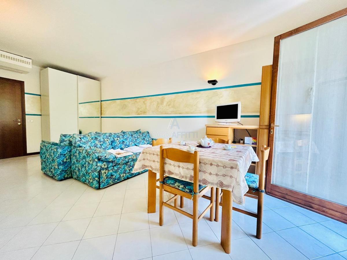 Perseo Apartment - 200M Dal Lago Di Garda Sirmione Exterior photo